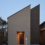 Casas sin ventanas dentro de la arquitectura introspectiva