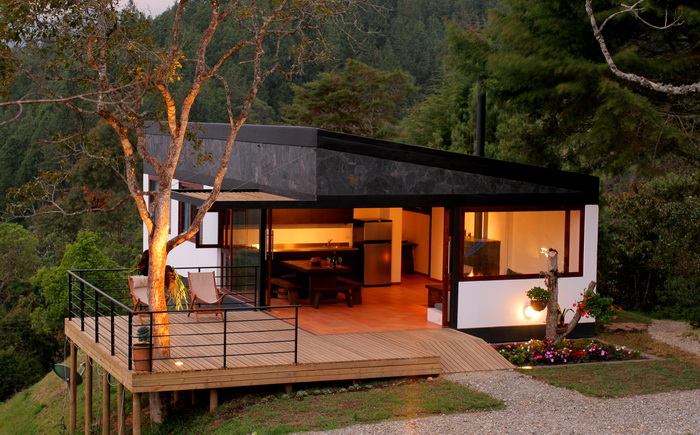 Ideas de casas con hermosos balcones y diseños con áreas de relajación