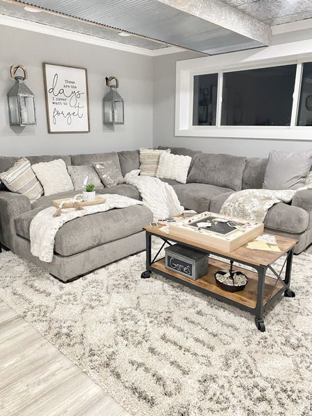 Salas de estar modernas con alfombra